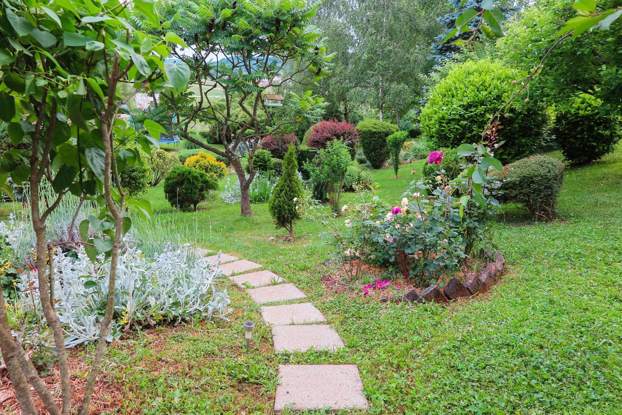 Apartment Garden Korana Karlovac Bagian luar foto