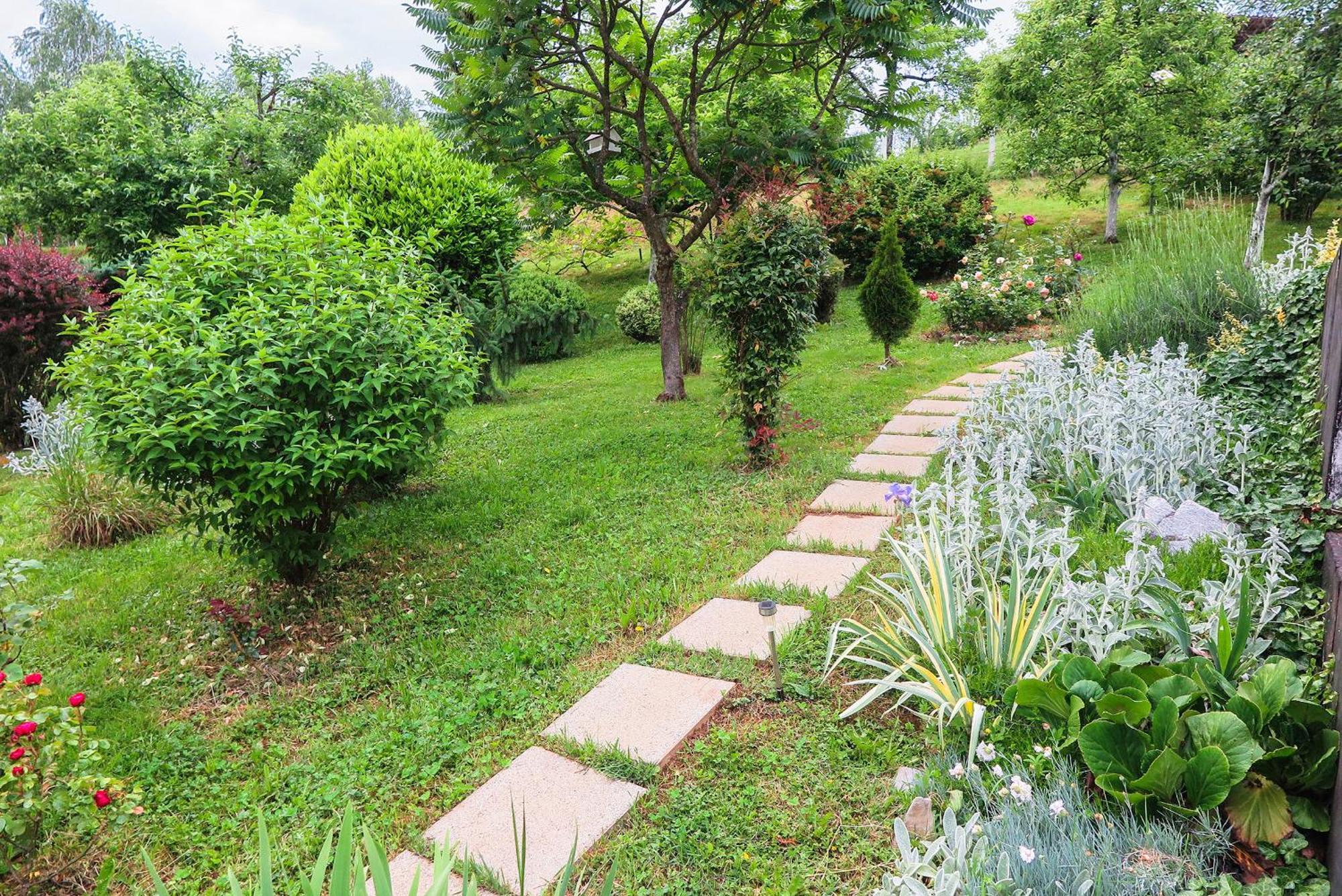 Apartment Garden Korana Karlovac Bagian luar foto